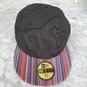 DC New Era 59 fifty Cap Hat Flat Brim Fitted Black Aztec Size 7 5/8